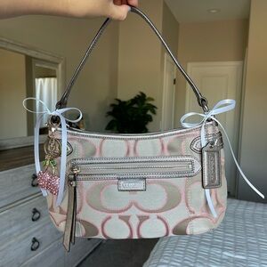 COACH Daisy Outline Signature Metallic Shoulder Crossbody Purse